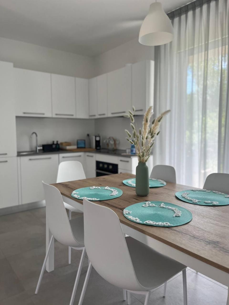 "La Terrazza Di Via Roma" Delta Del Po - Private Parking Appartement Porto Viro Buitenkant foto