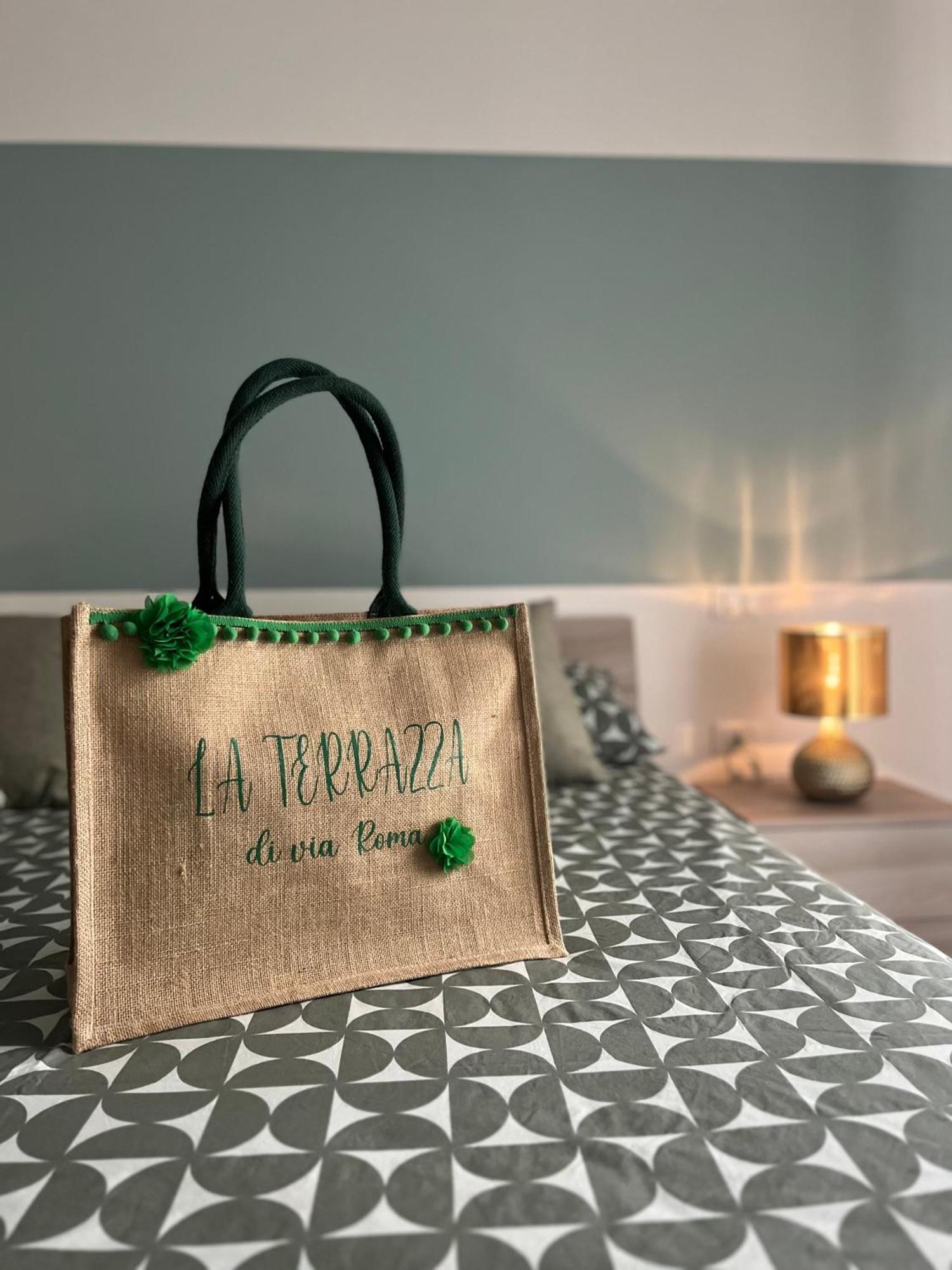 "La Terrazza Di Via Roma" Delta Del Po - Private Parking Appartement Porto Viro Buitenkant foto